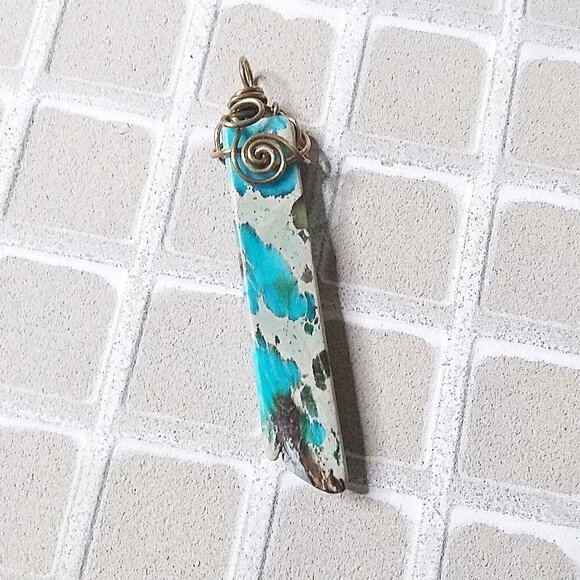 🍂🍁🍃 3/$25! Turquoise & Cream Wire Wrap Sea Sediment Jasper Slim Bar Pendant - Picture 8 of 9
